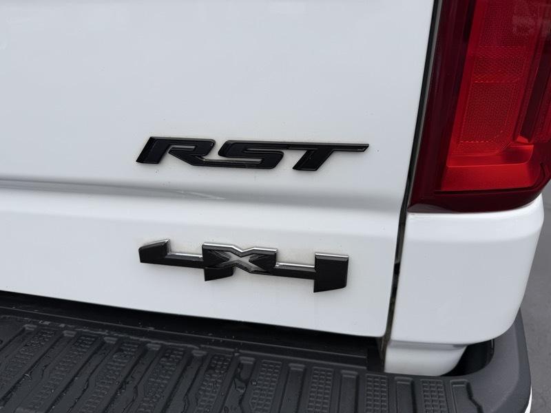 Chevrolet Silverado 1500 RST Crew Cab 4WD 2021