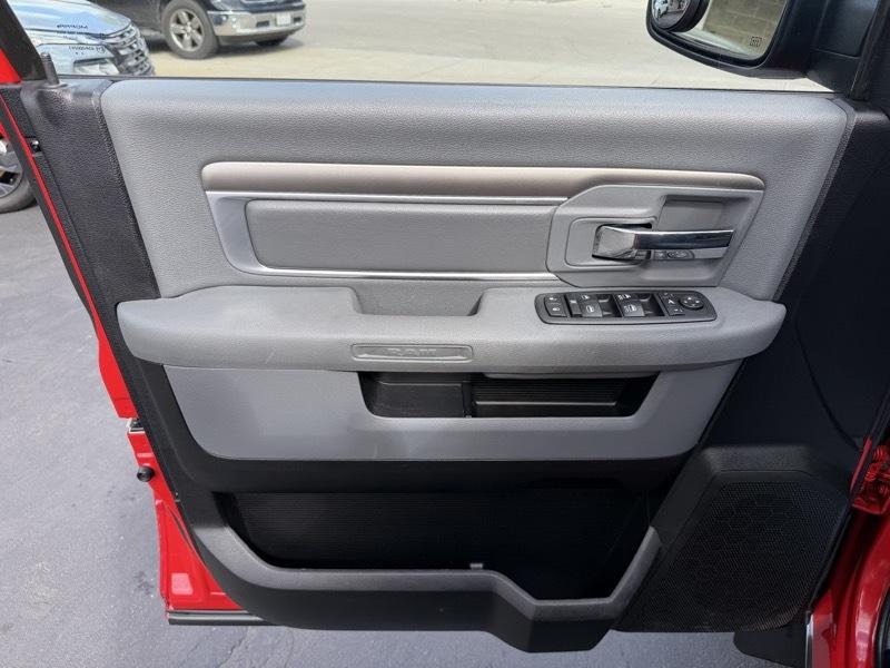 RAM 1500 SLT Quad Cab 4WD 2013