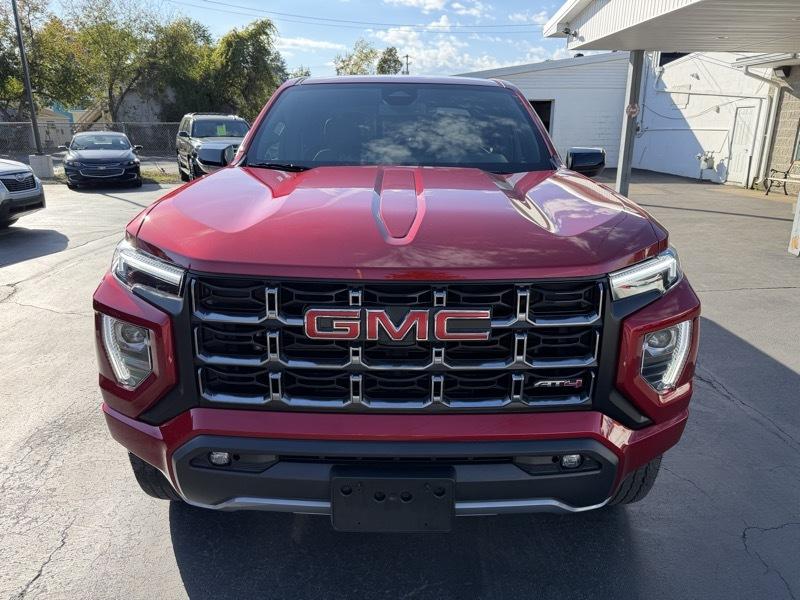 GMC Canyon AT4 Crew Cab 4WD 2024