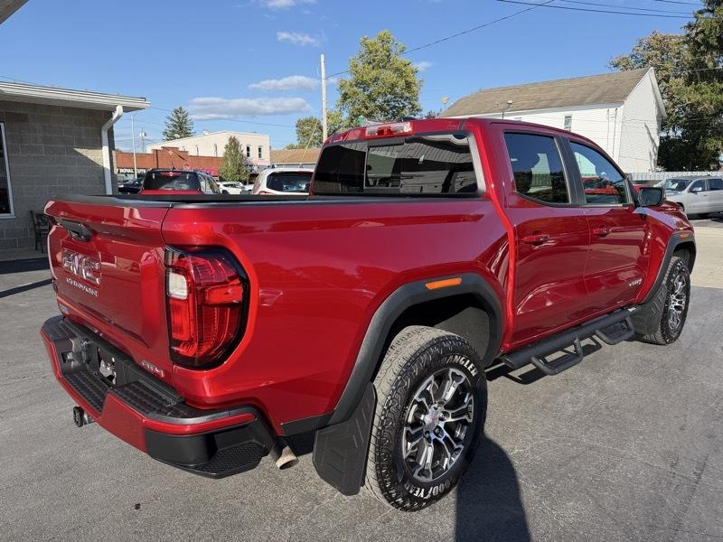 GMC Canyon AT4 Crew Cab 4WD 2024