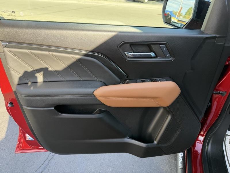 GMC Canyon AT4 Crew Cab 4WD 2024