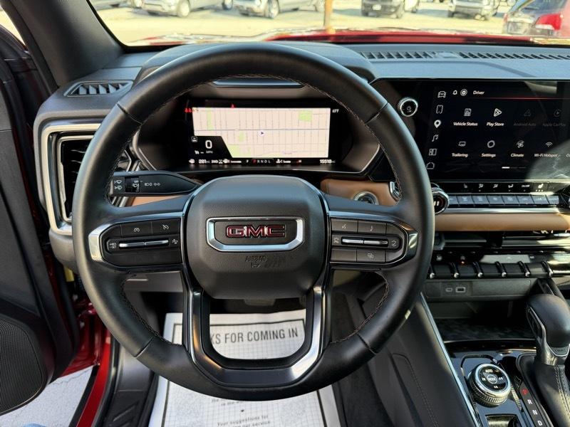 GMC Canyon AT4 Crew Cab 4WD 2024