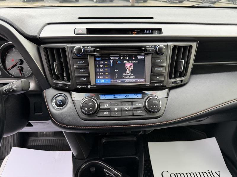 Toyota RAV4 SE 4WD 2017