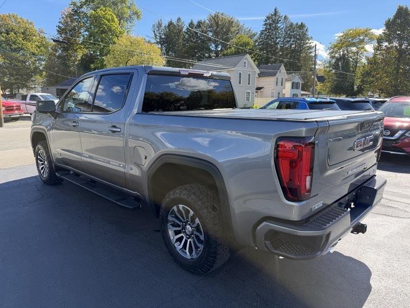 GMC Sierra 1500 AT4 Crew Cab Short Box 4WD 2021