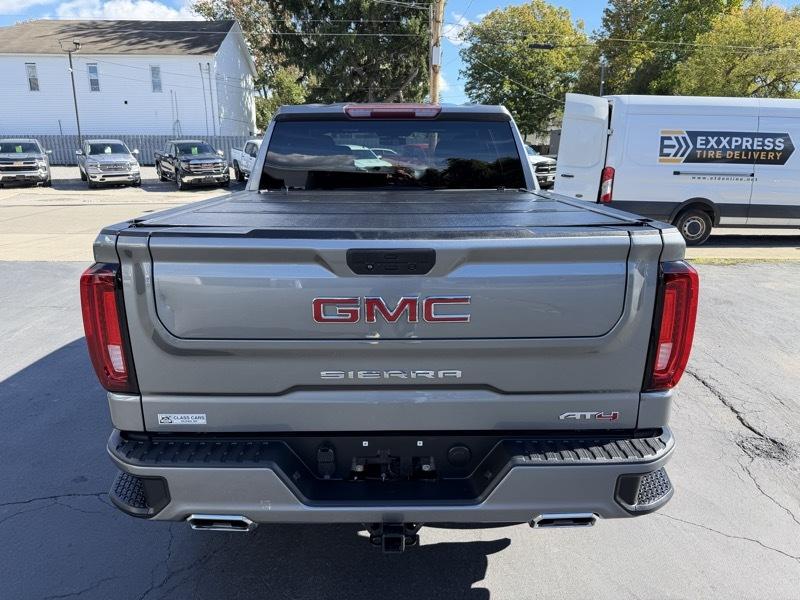 GMC Sierra 1500 AT4 Crew Cab Short Box 4WD 2021