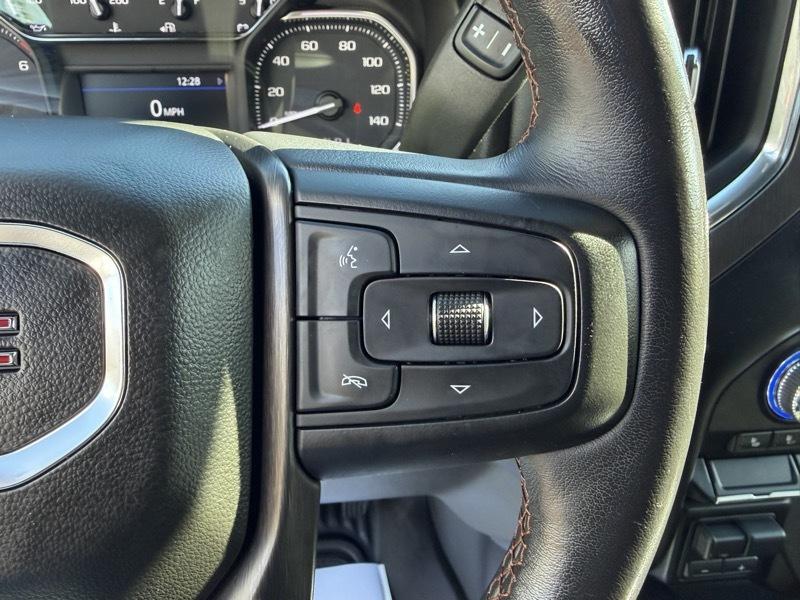 GMC Sierra 1500 AT4 Crew Cab Short Box 4WD 2021