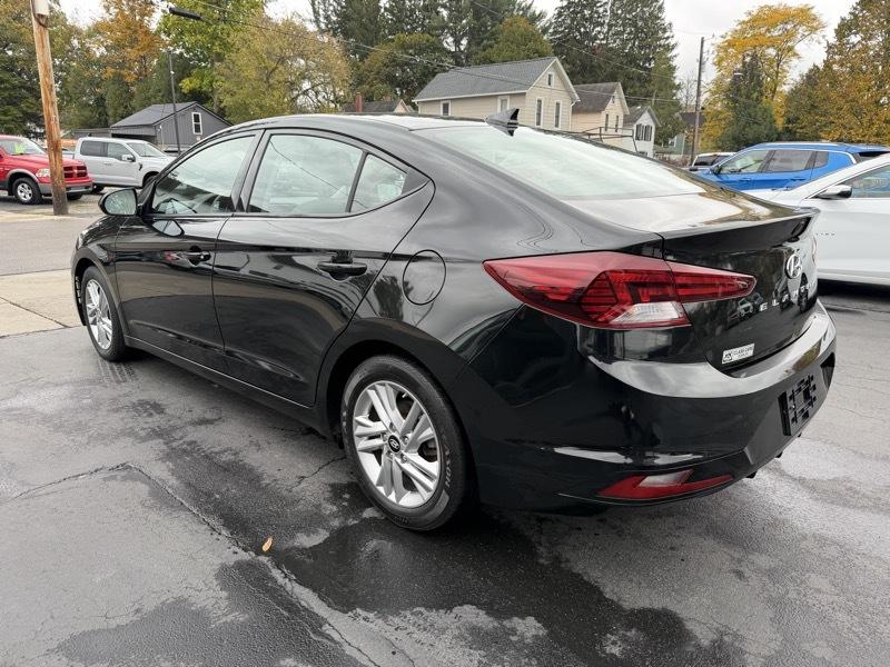 Hyundai Elantra SEL 2020