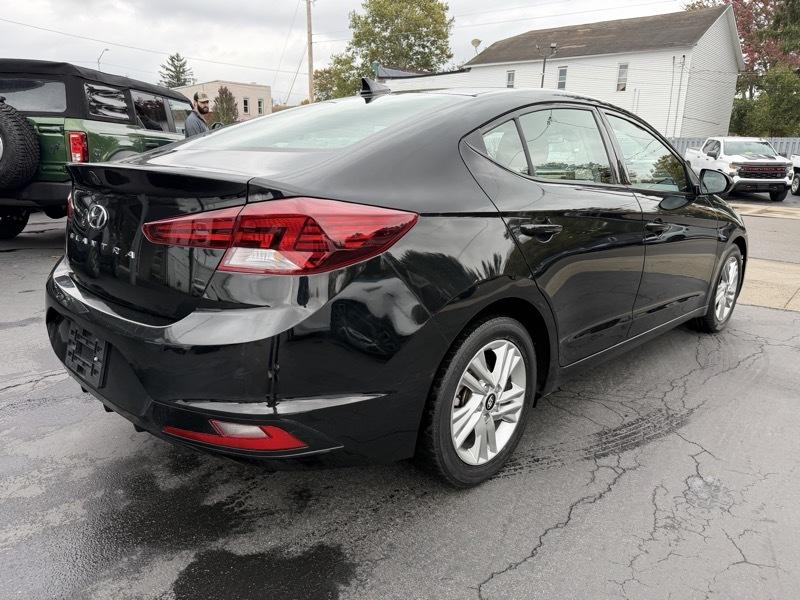 Hyundai Elantra SEL 2020