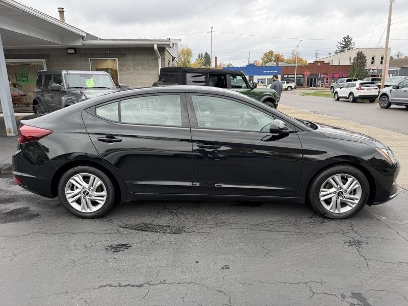 Hyundai Elantra SEL 2020