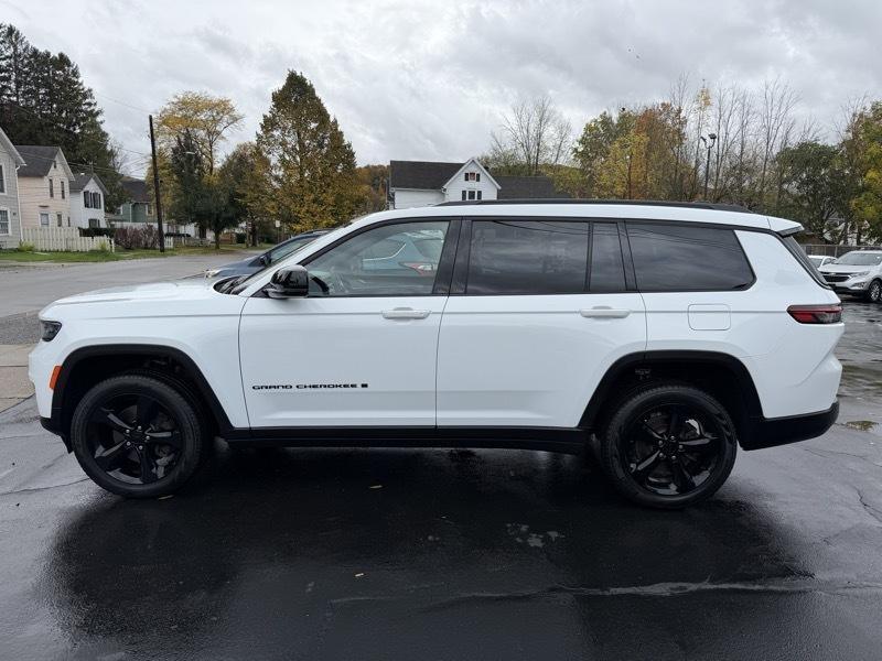 Jeep Grand Cherokee L Limited 4WD 2025
