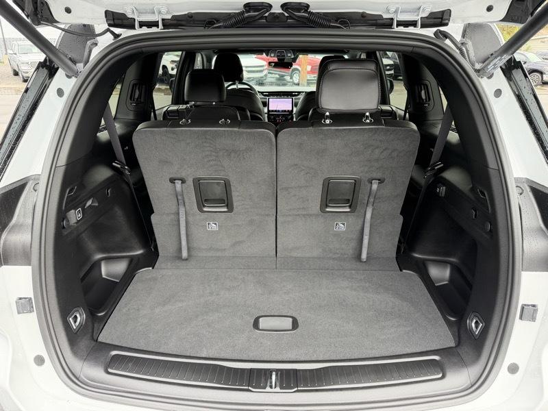 Jeep Grand Cherokee L Limited 4WD 2025