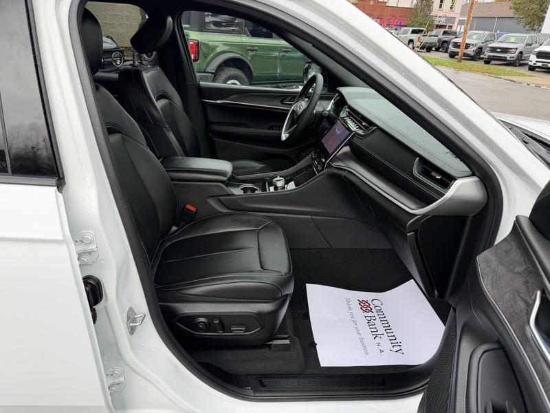 Jeep Grand Cherokee L Limited 4WD 2025