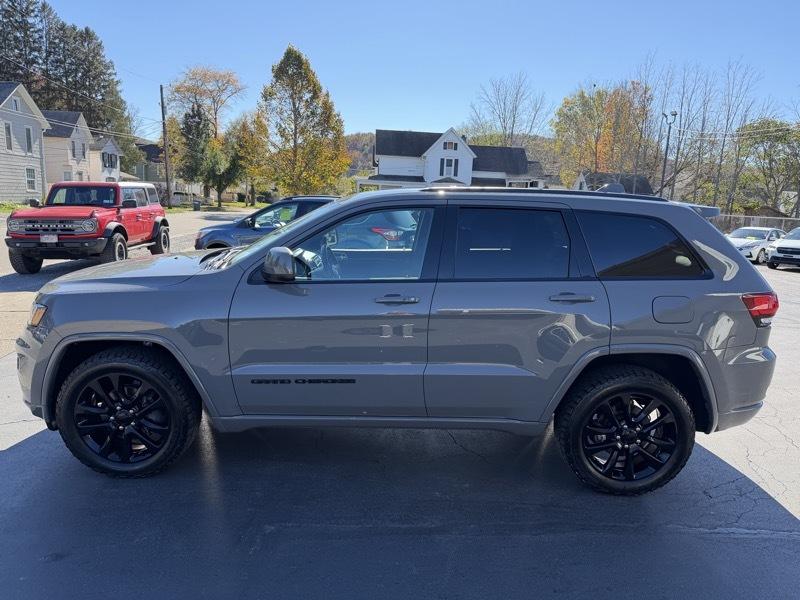 Jeep Grand Cherokee  2020