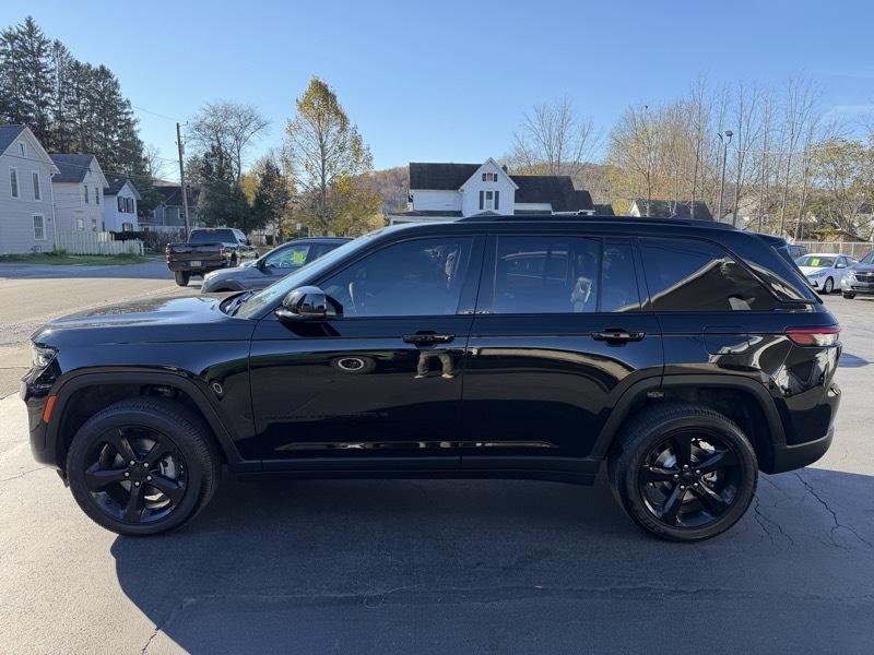 Jeep Grand Cherokee  2025