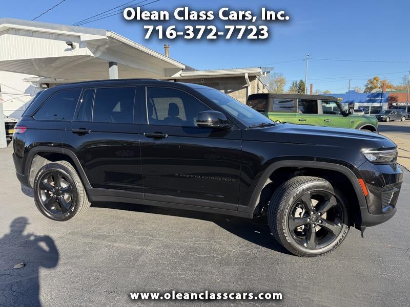 2025 Jeep Grand Cherokee Altitude 4WD