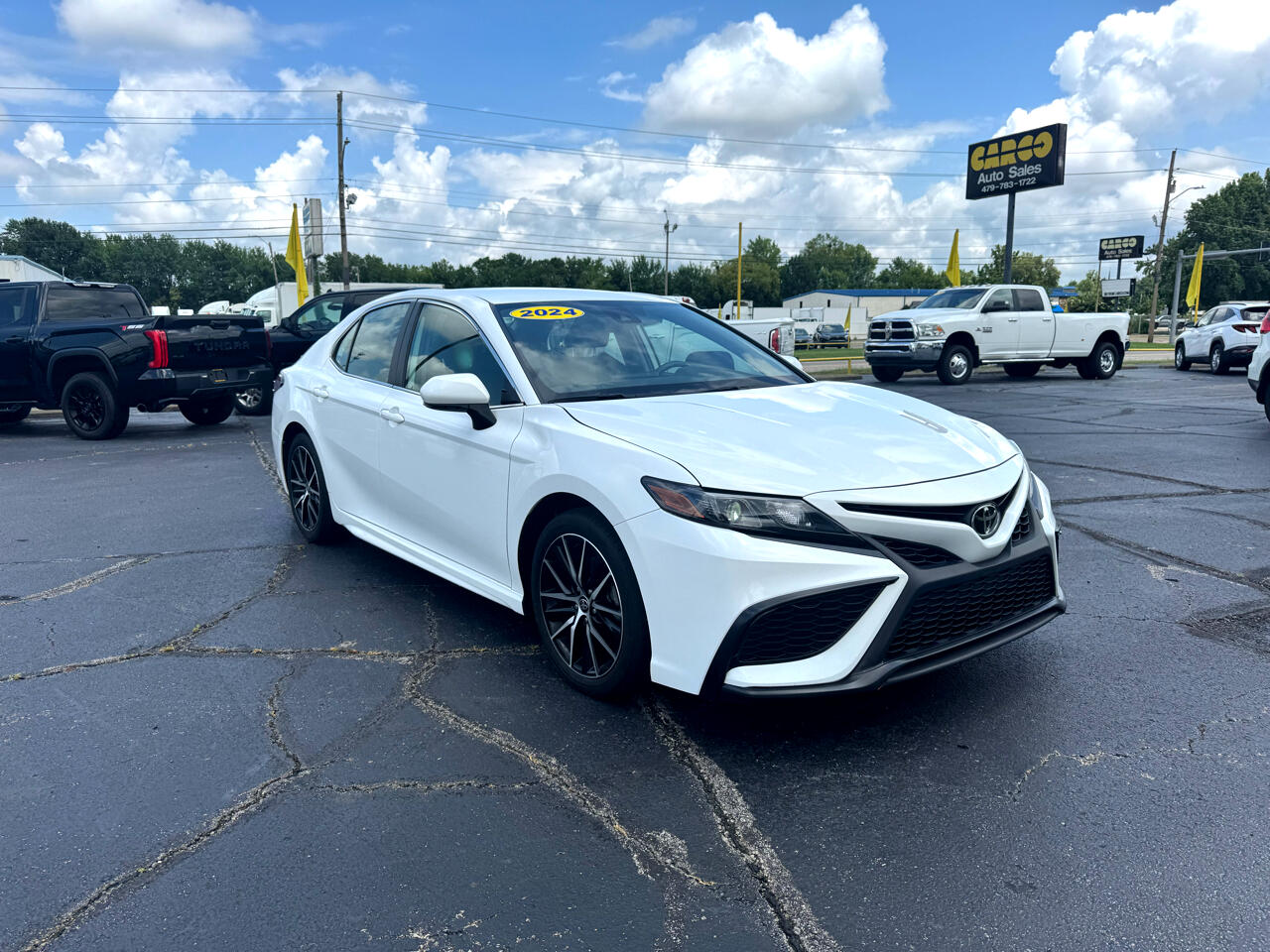 2024 Toyota Camry SE Auto (Natl)