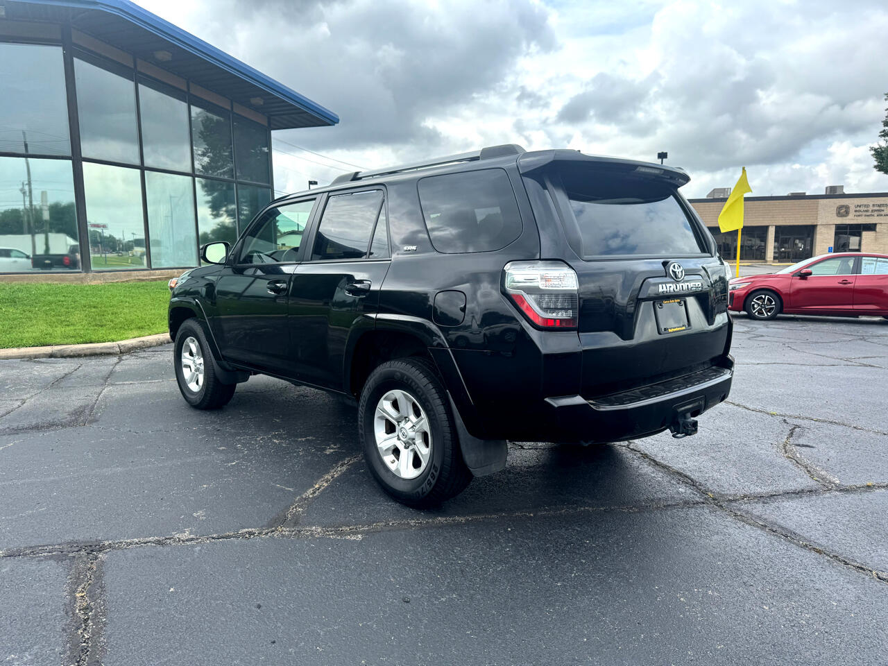 2021 Toyota 4Runner SR5 4WD photo 4