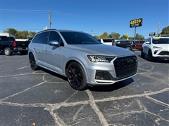 2021 Audi SQ7  2021 Audi SQ7