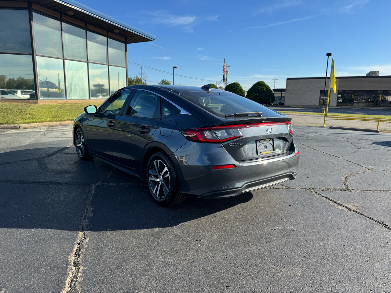 Honda Civic Hatchback LX CVT 2024