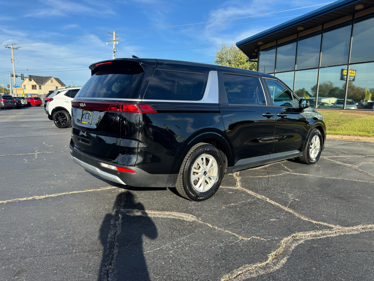 Kia Carnival LX FWD w/Seat Pkg 2024