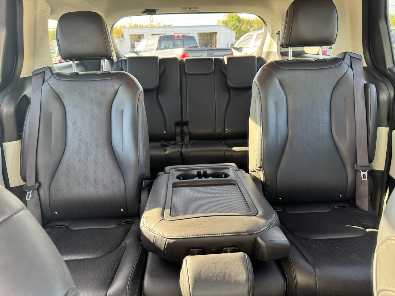 Kia Carnival LX FWD w/Seat Pkg 2024
