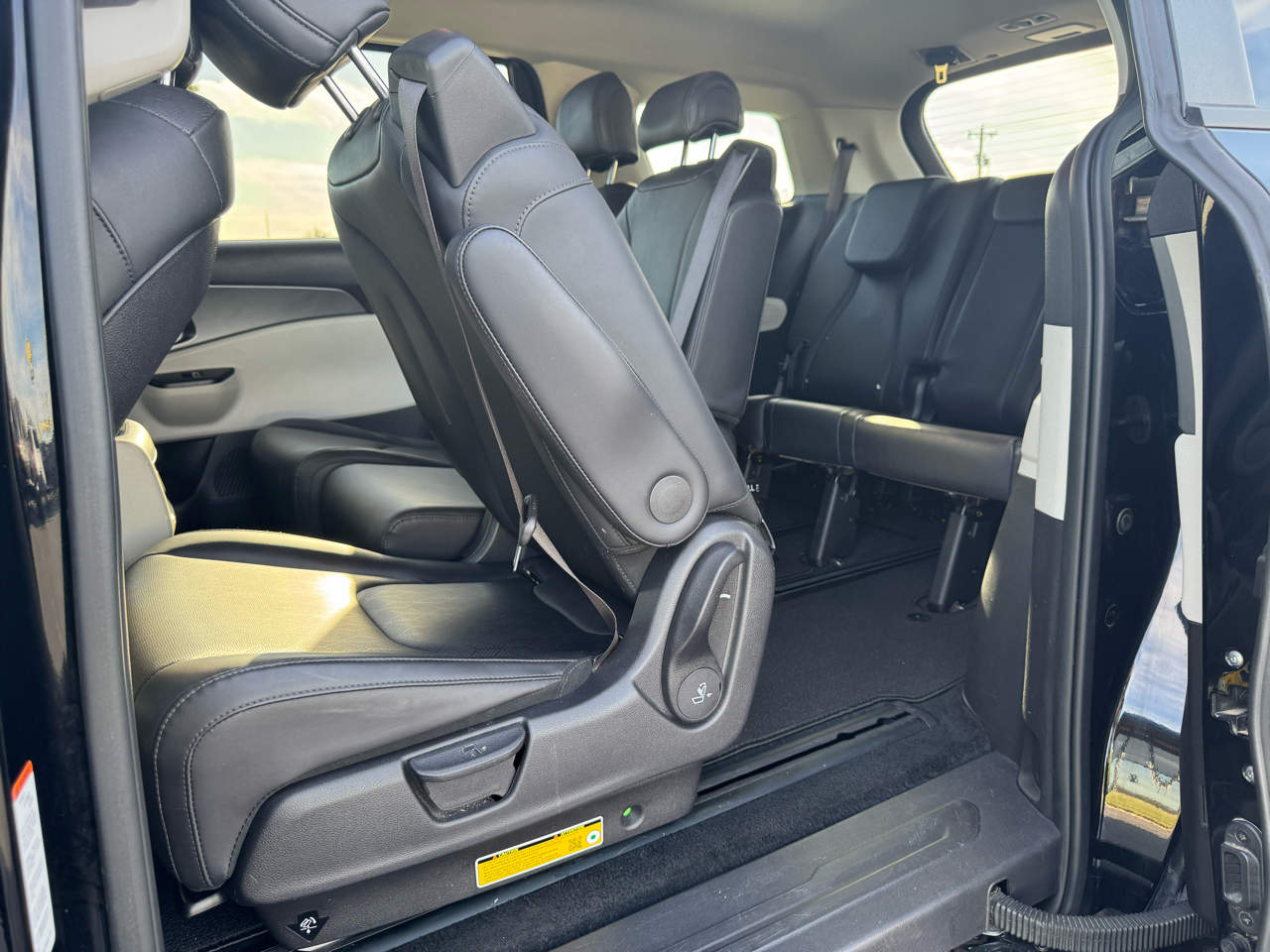 Kia Carnival LX FWD w/Seat Pkg 2024