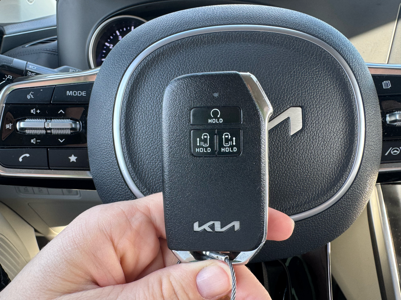 Kia Carnival LX FWD w/Seat Pkg 2024