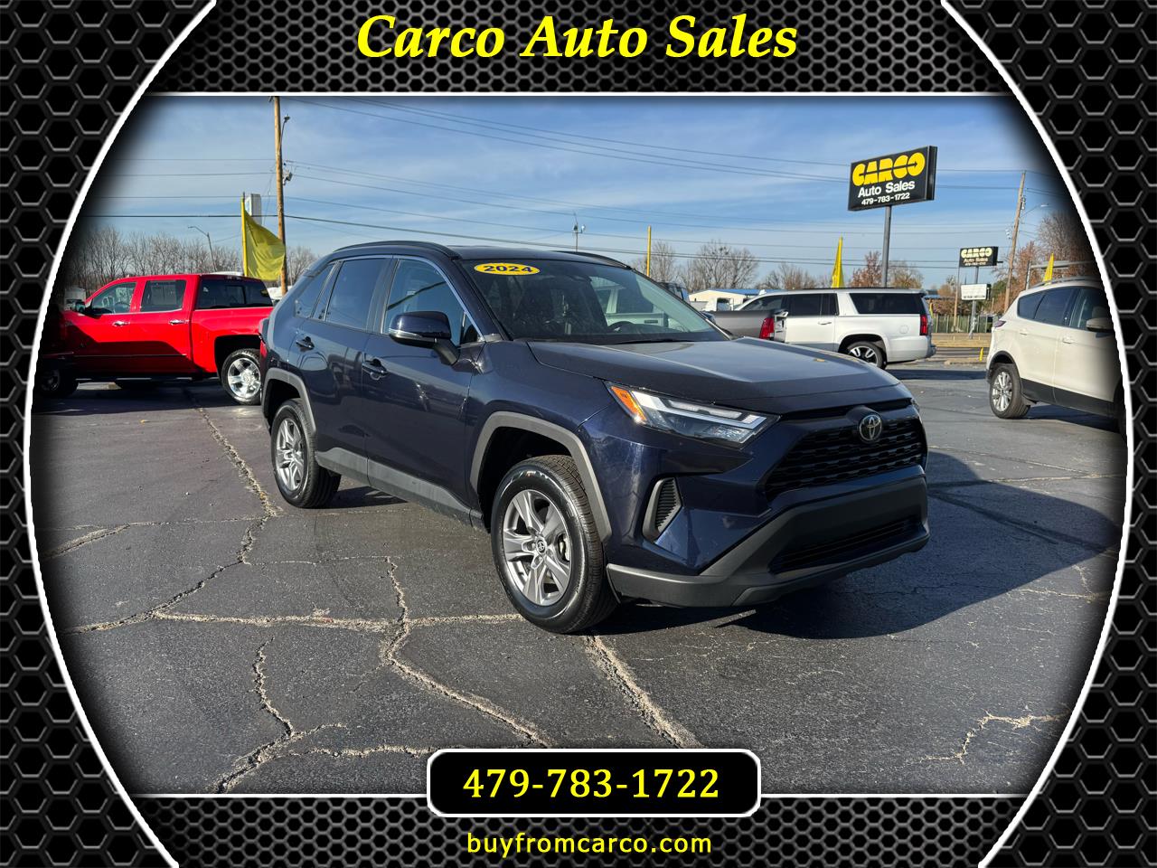 2024 Toyota RAV4 XLE's photo