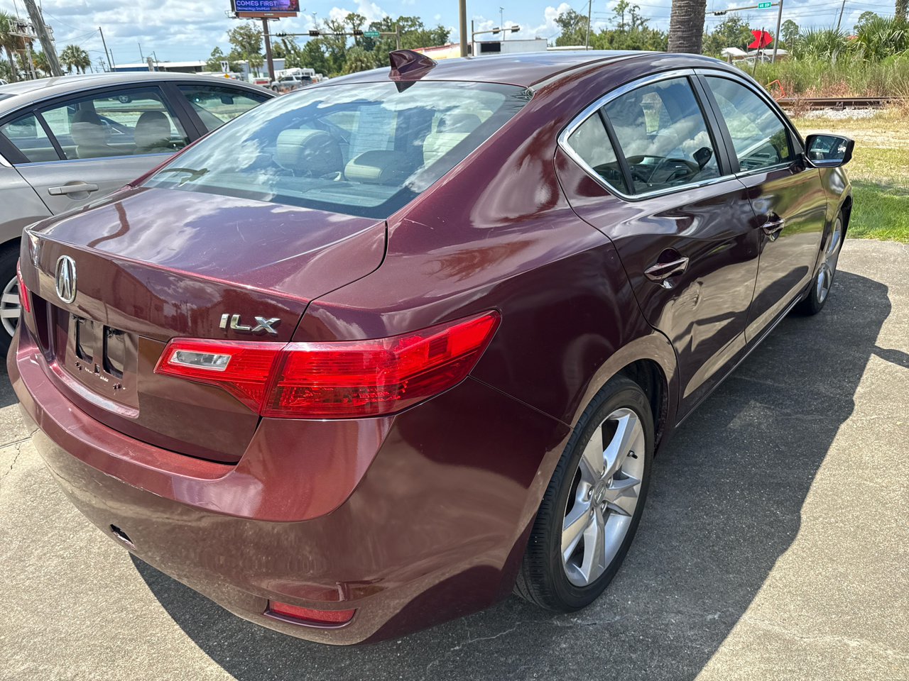 Acura ILX 4dr Sdn 2.0L Premium Pkg 2013