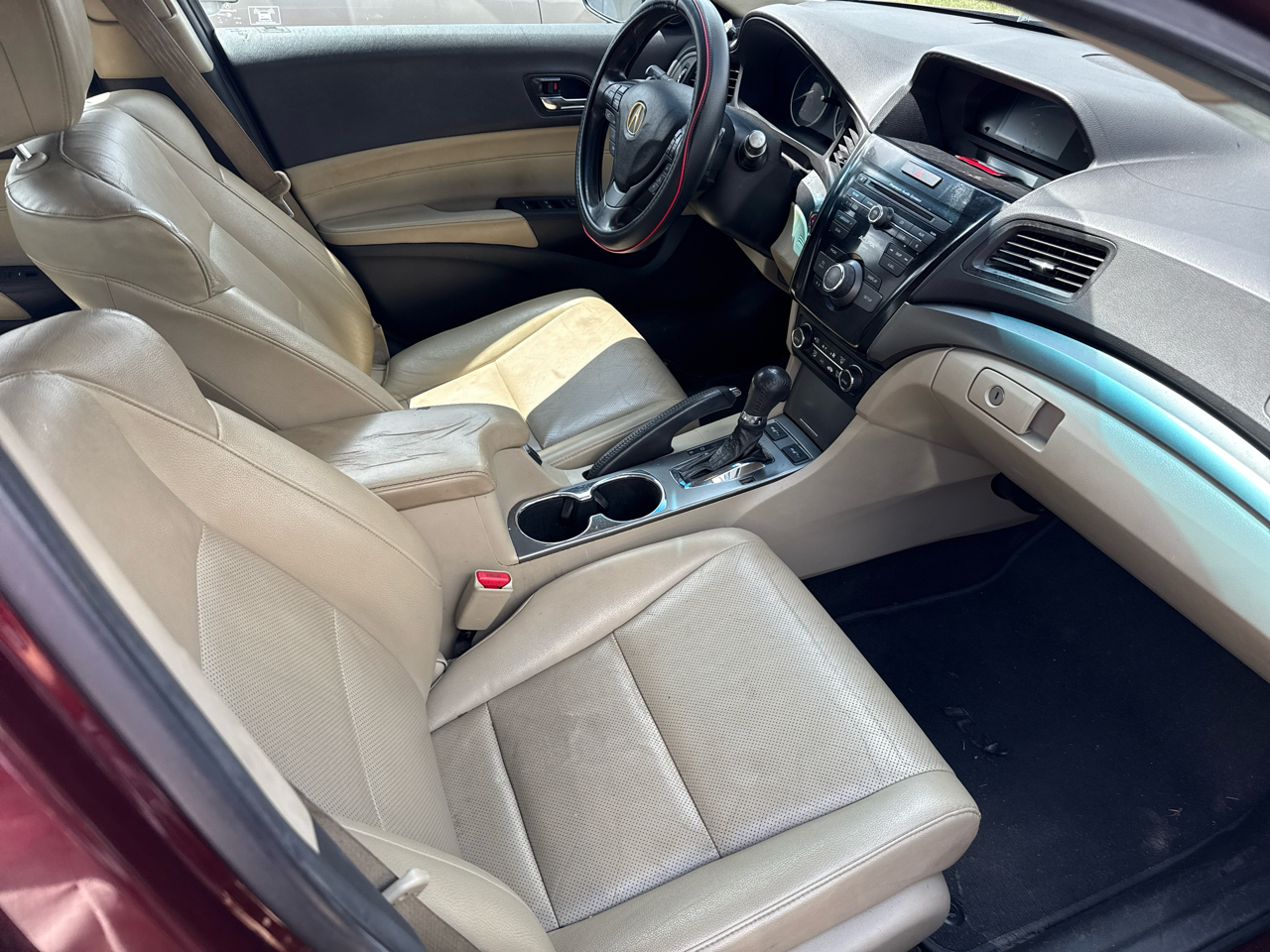 Acura ILX 4dr Sdn 2.0L Premium Pkg 2013