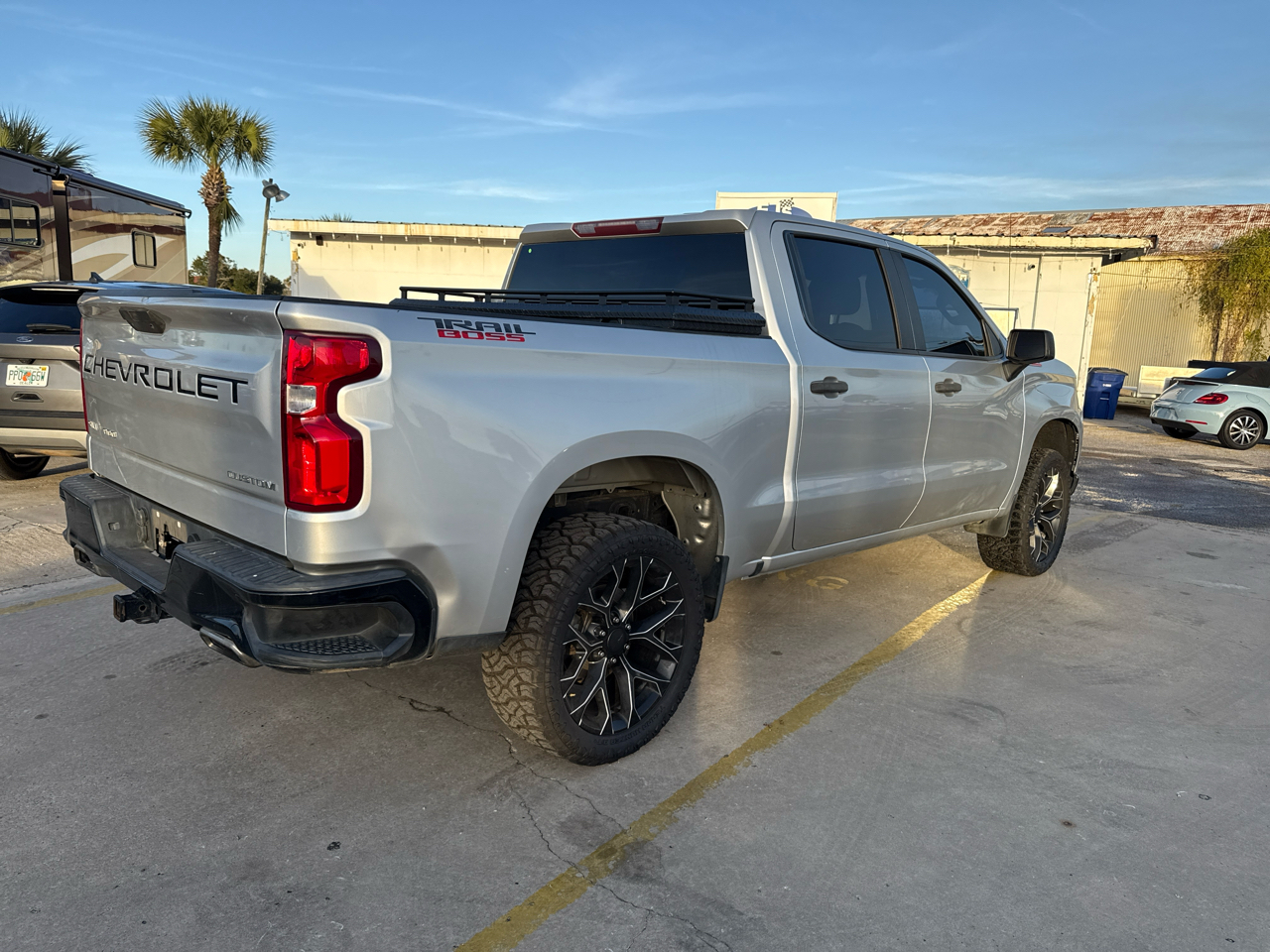 Chevrolet Silverado 1500 4WD Crew Cab 147" Custom Trail Boss 2019