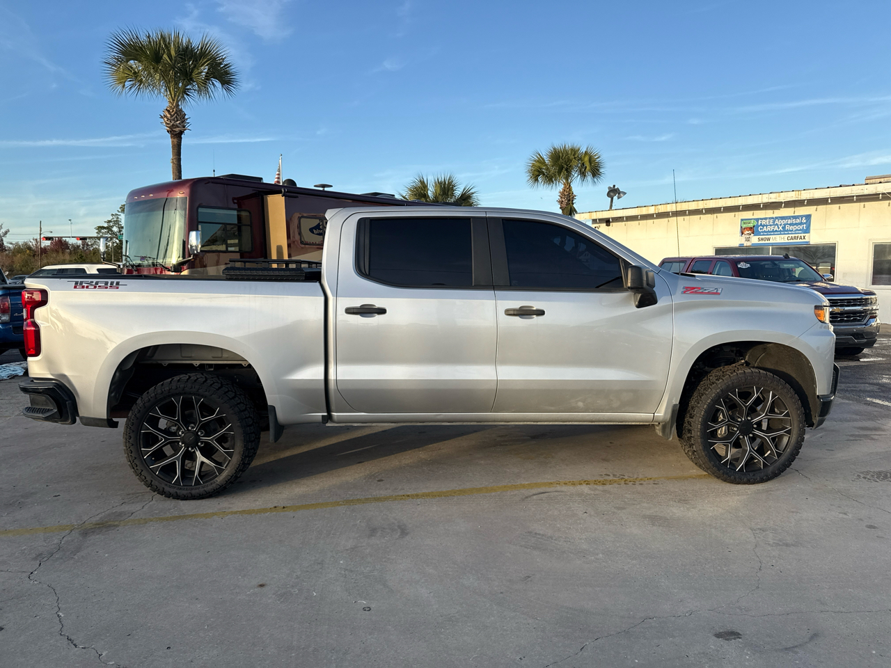Chevrolet Silverado 1500 4WD Crew Cab 147" Custom Trail Boss 2019