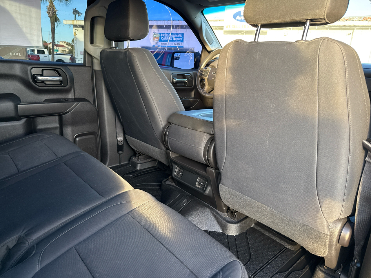 Chevrolet Silverado 1500 4WD Crew Cab 147" Custom Trail Boss 2019