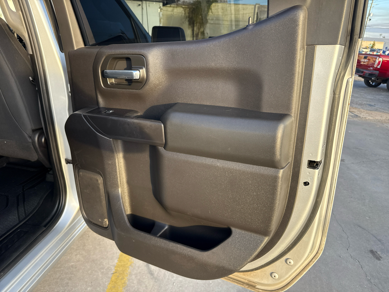 Chevrolet Silverado 1500 4WD Crew Cab 147" Custom Trail Boss 2019