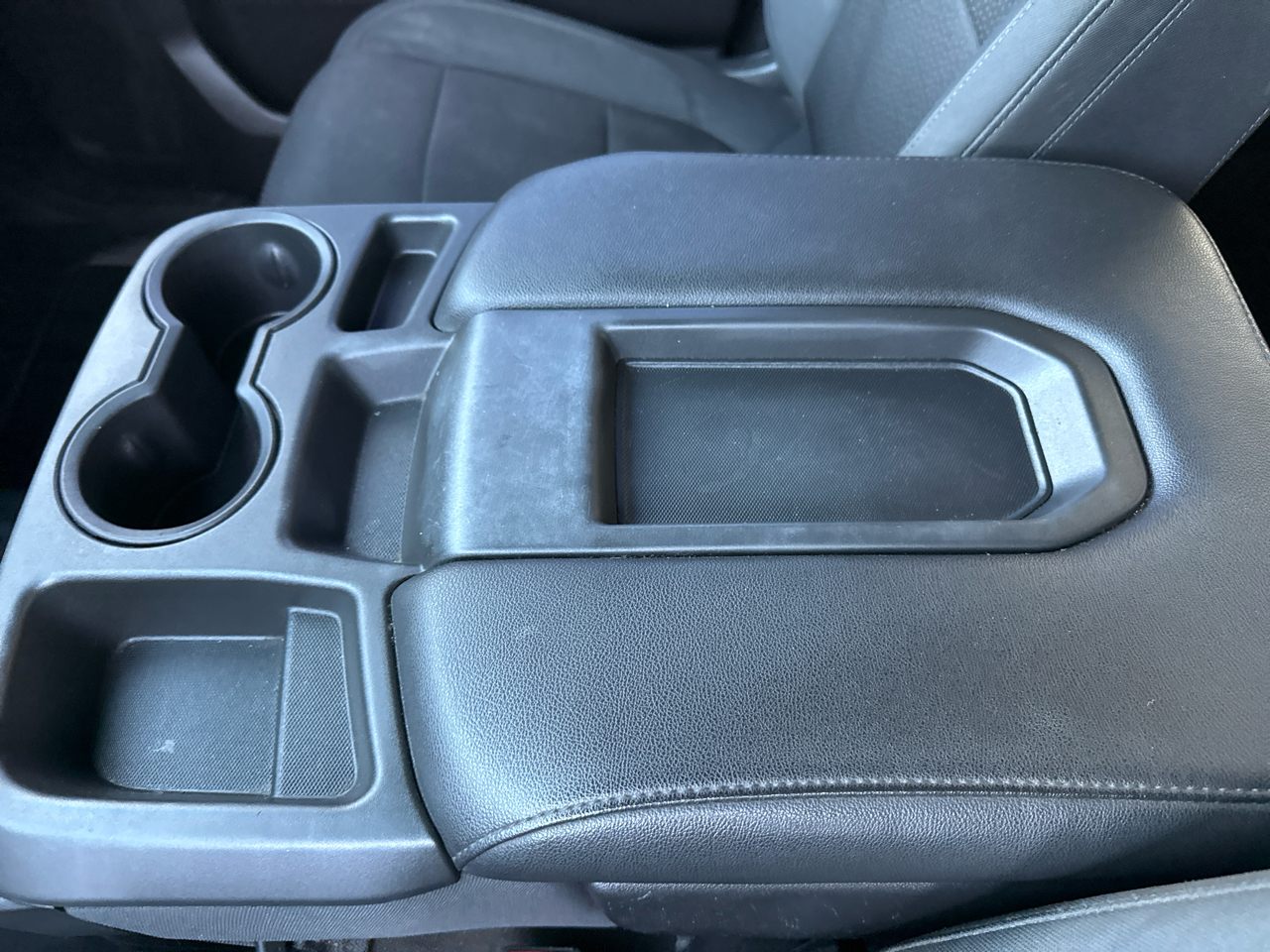 Chevrolet Silverado 1500 4WD Crew Cab 147" Custom Trail Boss 2019