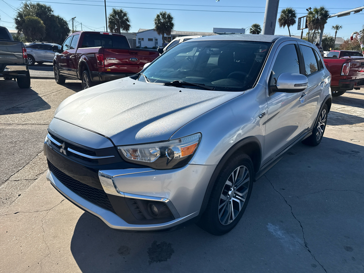 Mitsubishi Outlander Sport ES 2.0 CVT 2018