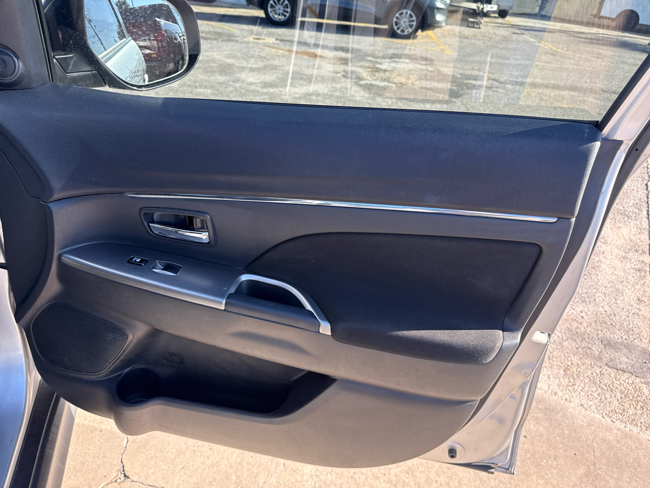 Mitsubishi Outlander Sport ES 2.0 CVT 2018