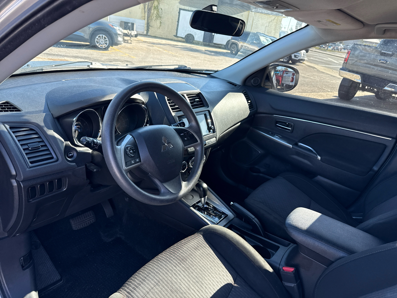 Mitsubishi Outlander Sport ES 2.0 CVT 2018