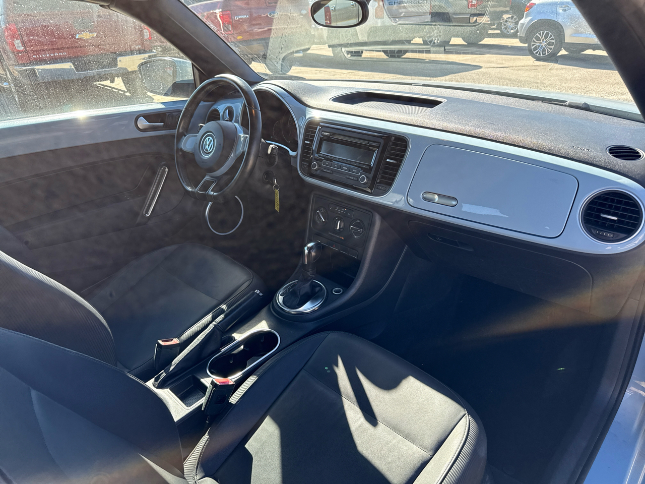 Volkswagen Beetle Convertible 2dr Auto 2.5L 2013