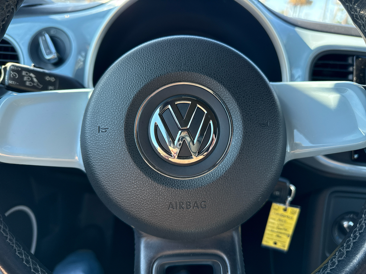 Volkswagen Beetle Convertible 2dr Auto 2.5L 2013