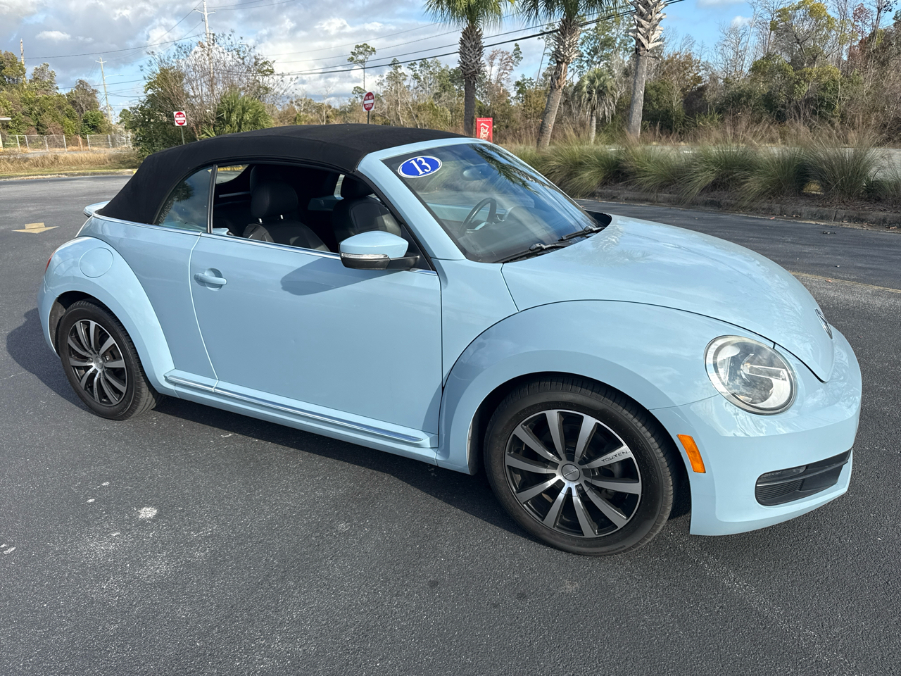 Volkswagen Beetle Convertible 2dr Auto 2.5L 2013