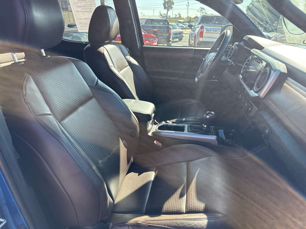 Toyota Tacoma 4WD Double Cab V6 AT Limited (Natl) 2016