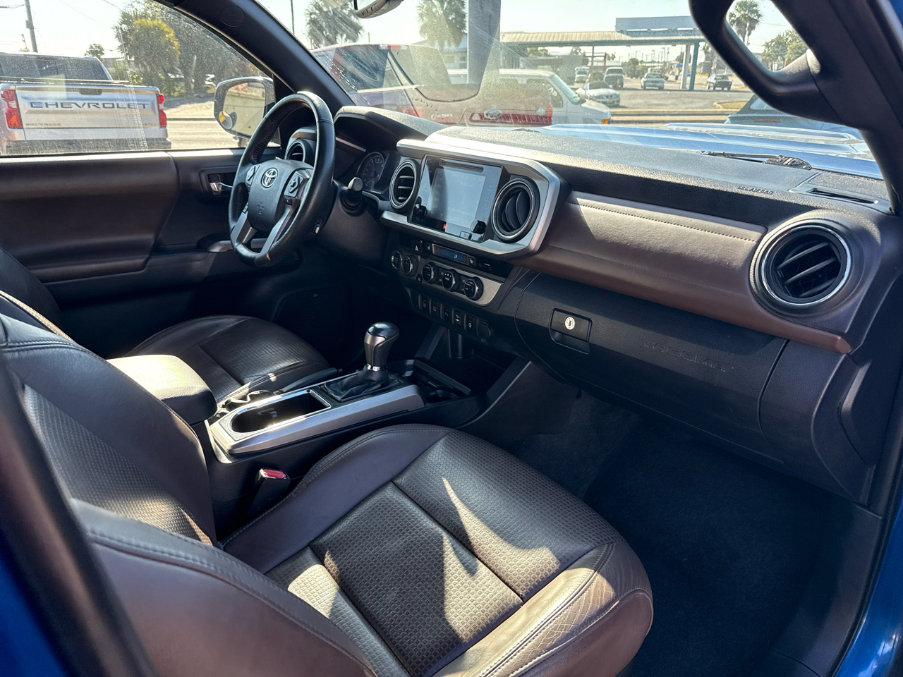 Toyota Tacoma 4WD Double Cab V6 AT Limited (Natl) 2016