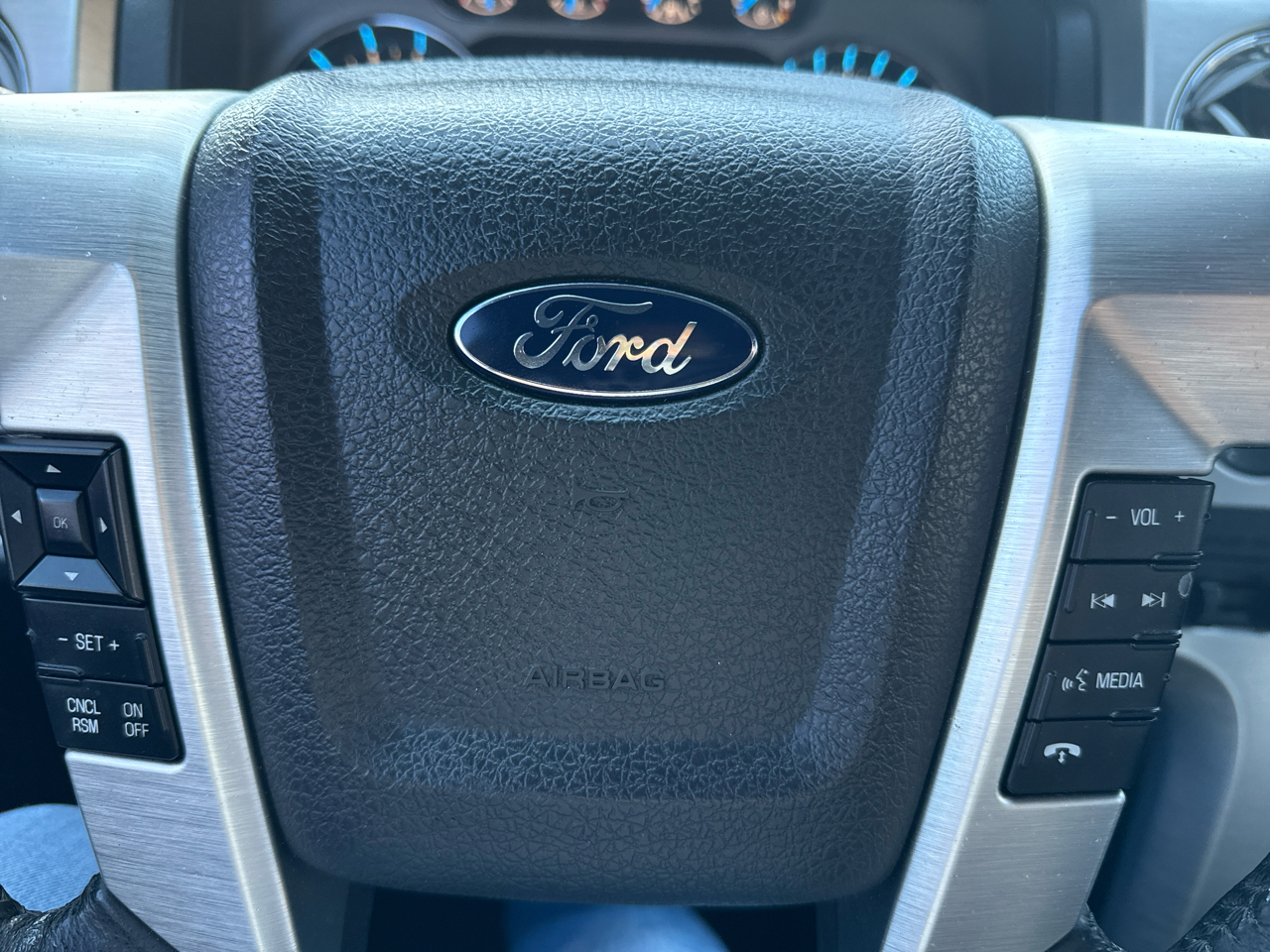 Ford F-150 Platinum SuperCrew 4WD 2013