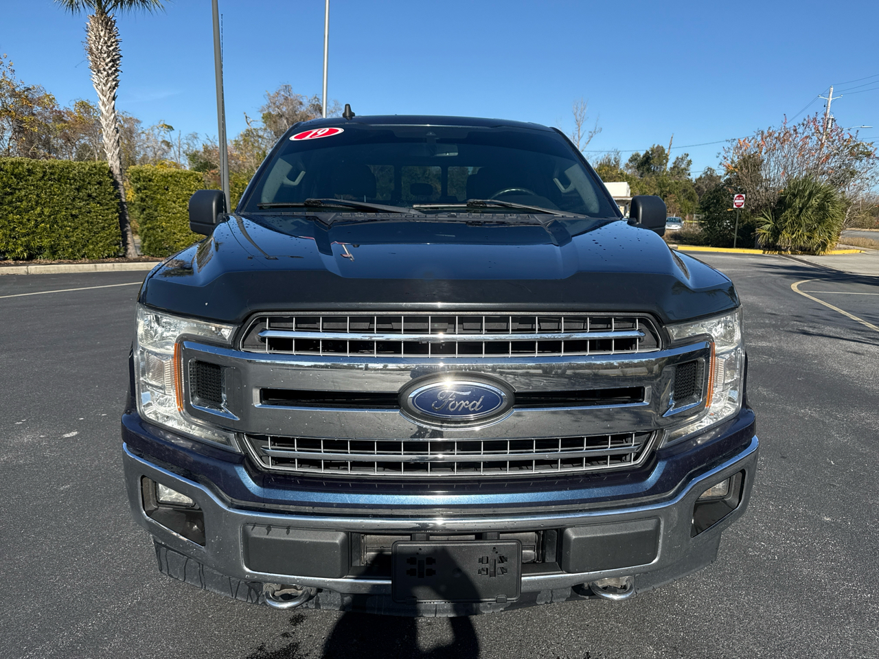 Ford F-150 XLT SuperCrew Short Bed 4WD 2019
