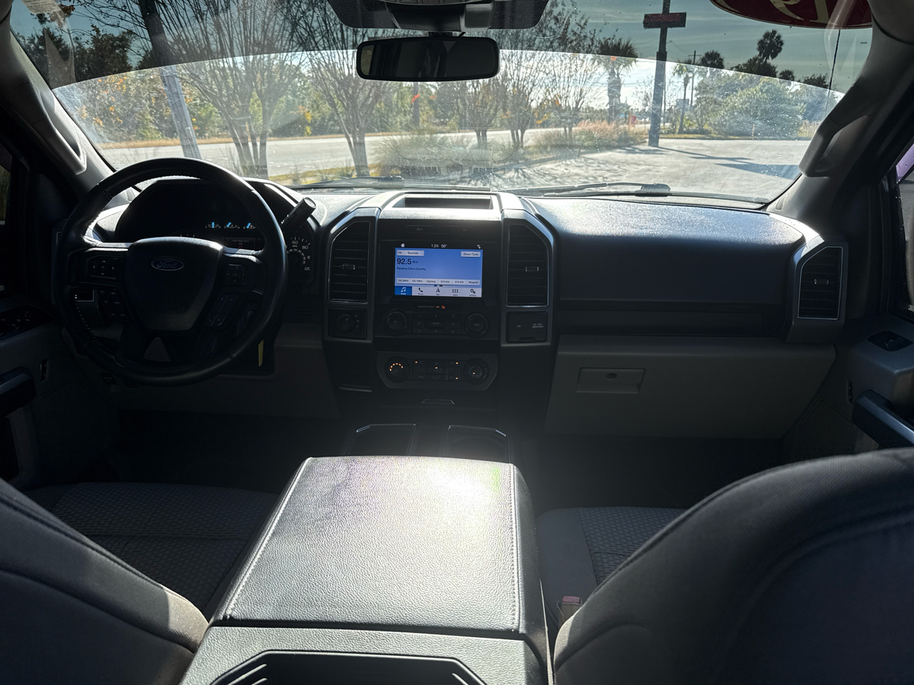 Ford F-150 XLT SuperCrew Short Bed 4WD 2019
