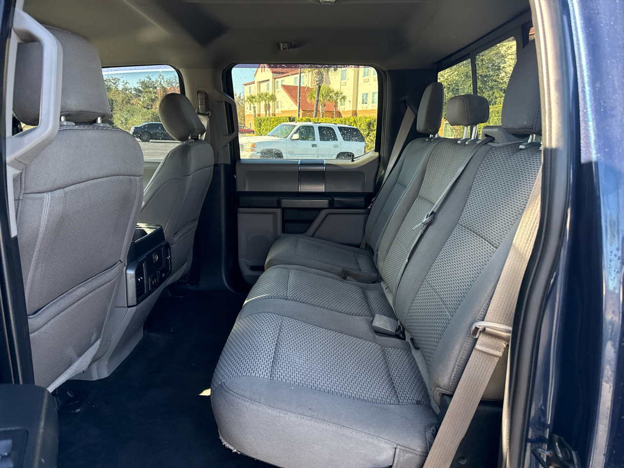 Ford F-150 XLT SuperCrew Short Bed 4WD 2019