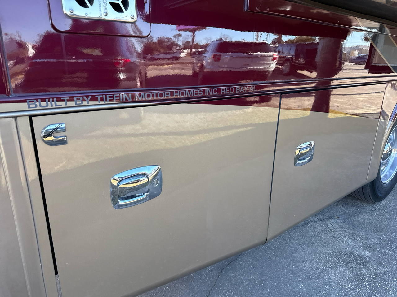 Tiffin Motorhomes Allegro  2019