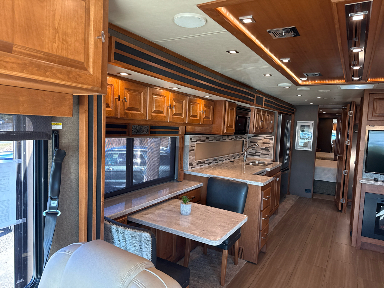 Tiffin Motorhomes Allegro  2019