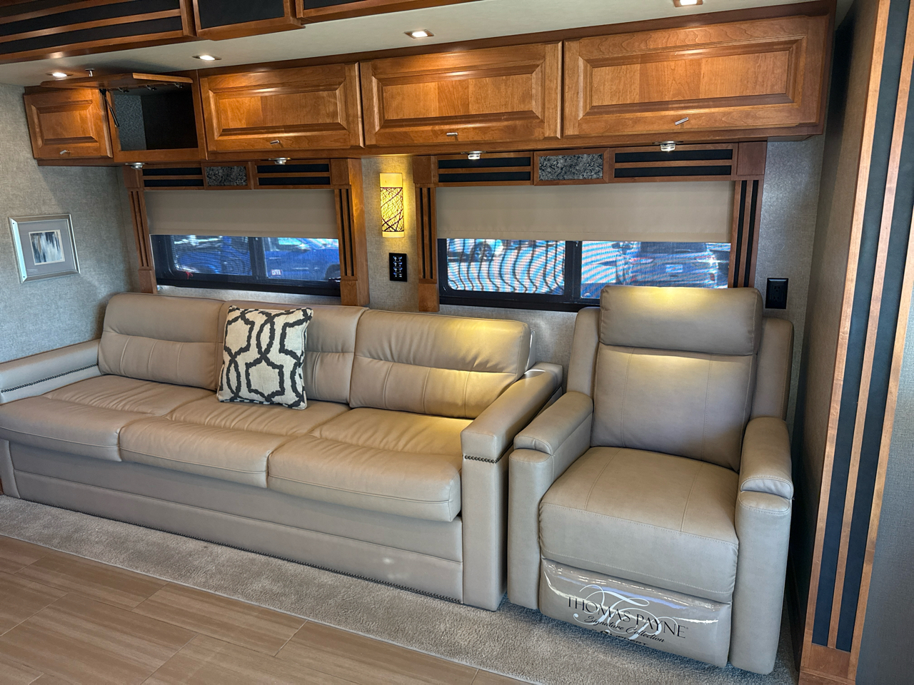Tiffin Motorhomes Allegro  2019